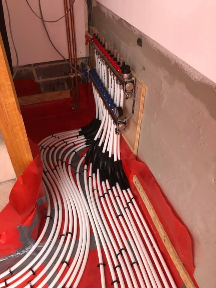 Extensive pipework for underfloor heating