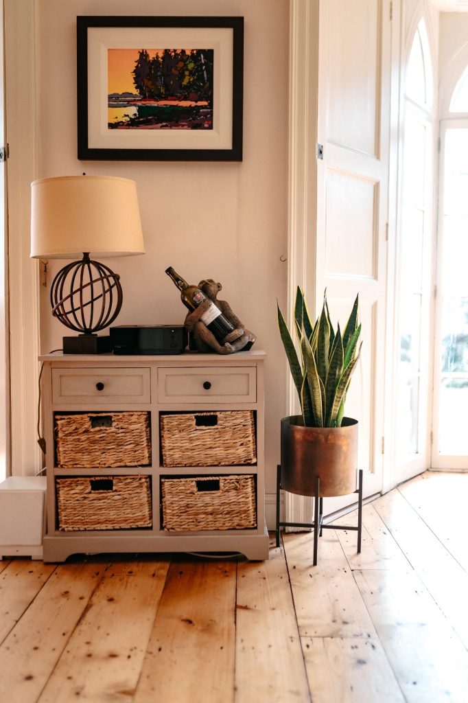 Beautiful indoor bay window with wooden flooring